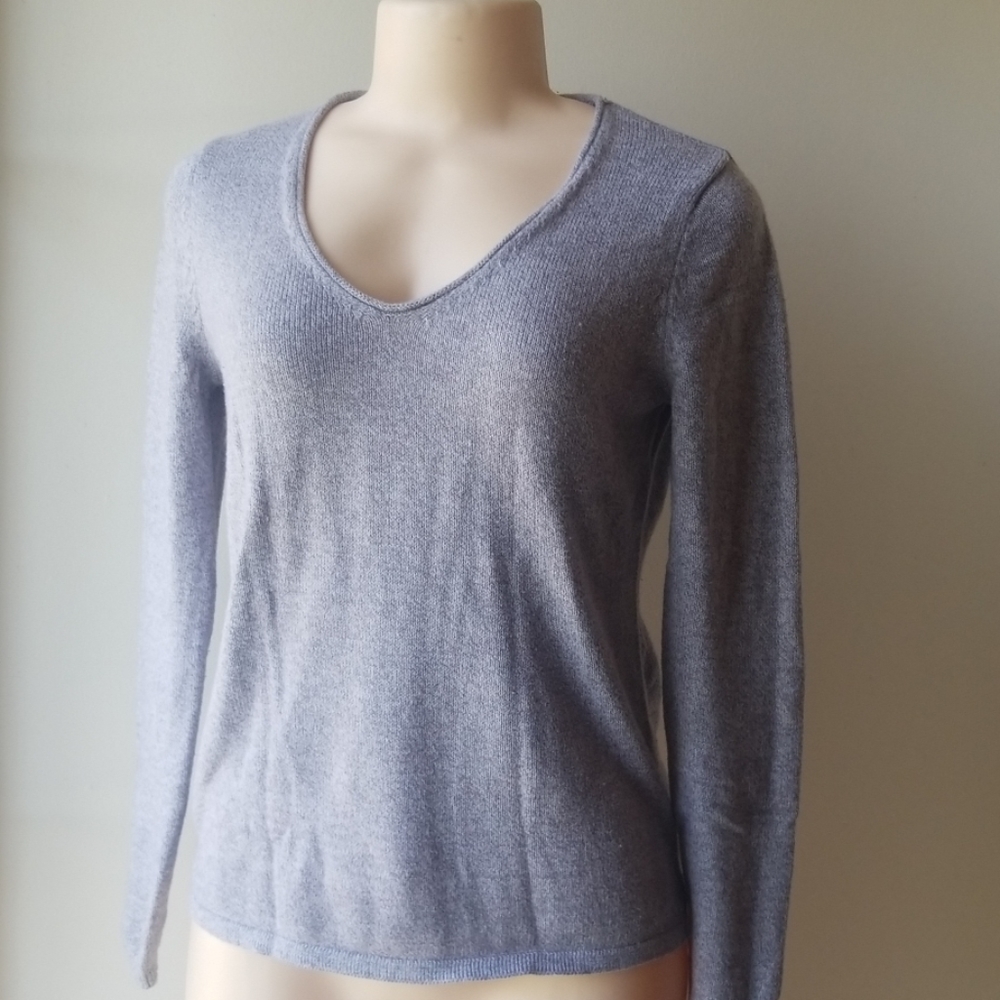 Old Navy V-Neck Soft Grey Tunic Sweater